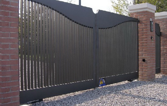 Купить новые ворота Абакан откатные в Троицке по цене от 82993 руб