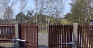 Купить распашные ворота из штакетника Троицк, цена от 2750 руб.